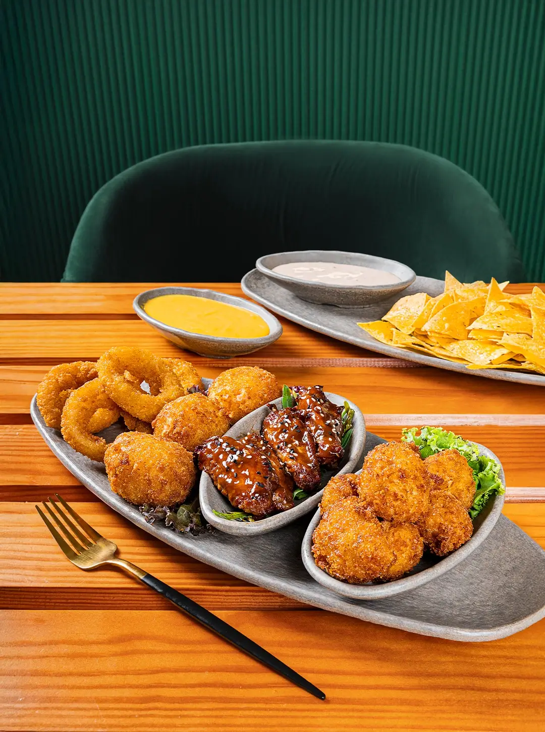 ${translations[currentLanguage].appetizers}